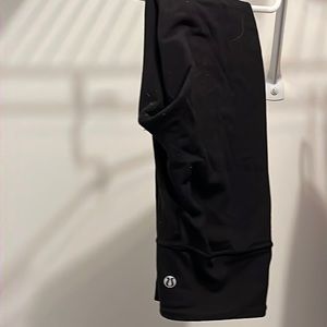 A pair of Lululemon leggings the original price was 140$